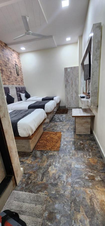 Hotel Sunrise Vadodara Extérieur photo