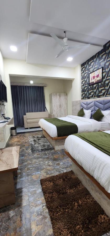 Hotel Sunrise Vadodara Extérieur photo