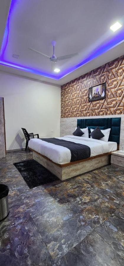 Hotel Sunrise Vadodara Extérieur photo